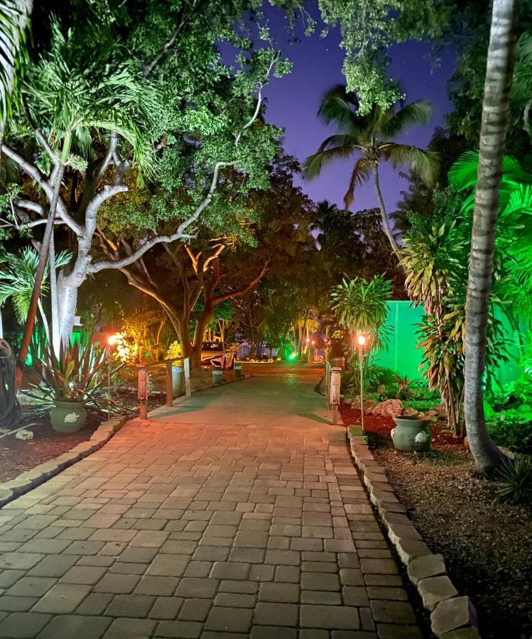 Seafarer Key Largo Resort And Beach Екстериор снимка