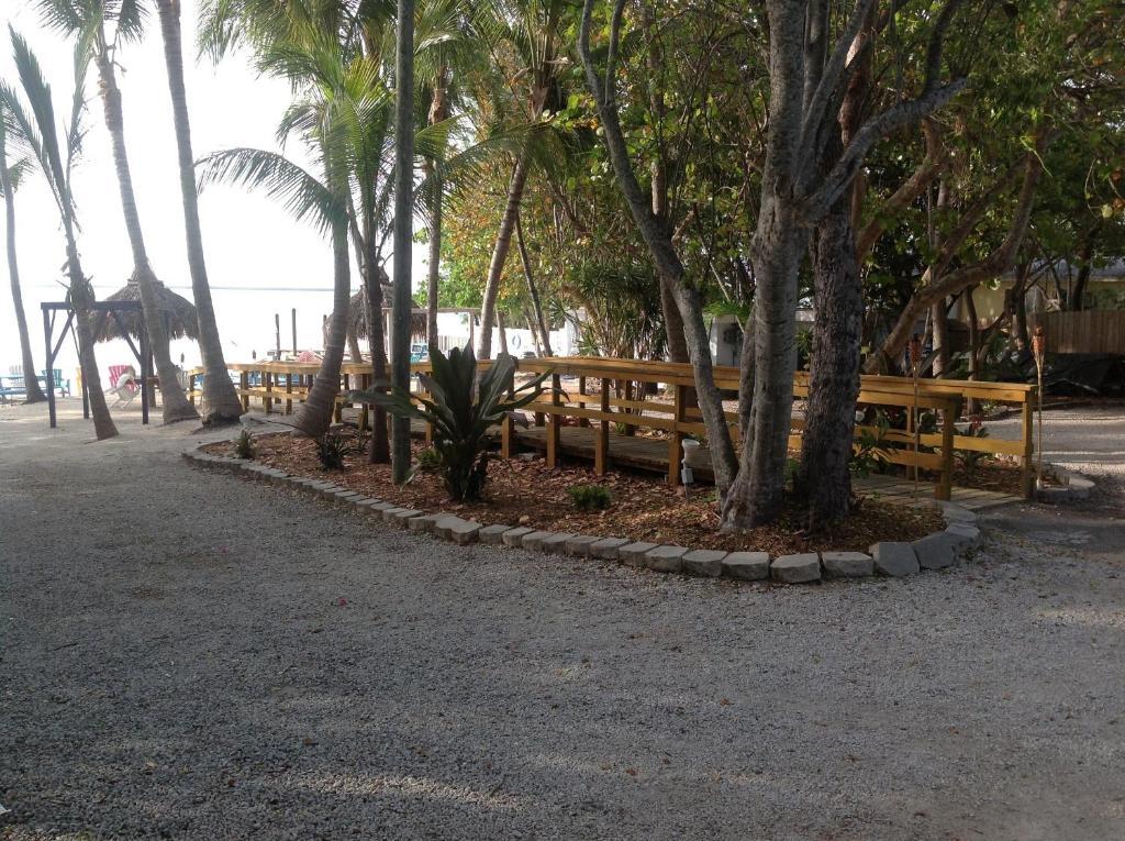 Seafarer Key Largo Resort And Beach Екстериор снимка
