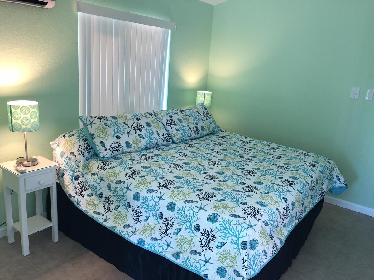 Seafarer Key Largo Resort And Beach Екстериор снимка